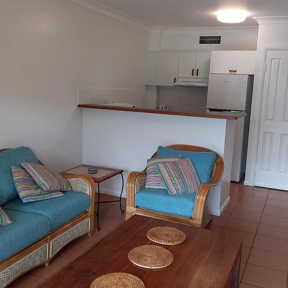 The York Beachfront Holiday Apartments Yorkeys Knob Australia