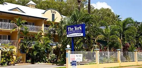 **** Aparthotel The York Beachfront Holiday Apartments Yorkeys Knob Australia