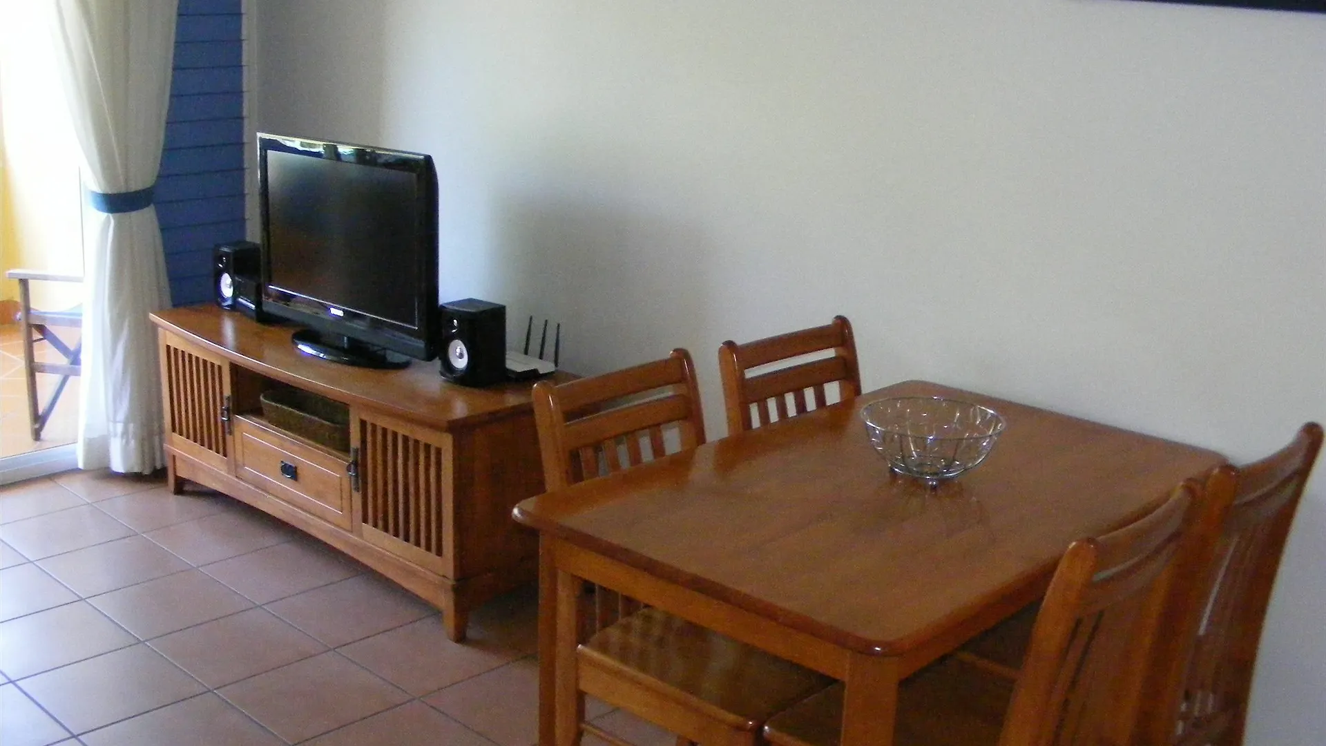 Aparthotel The York Beachfront Holiday Apartments Yorkeys Knob